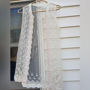 Thistlepearl lace long vest size medium